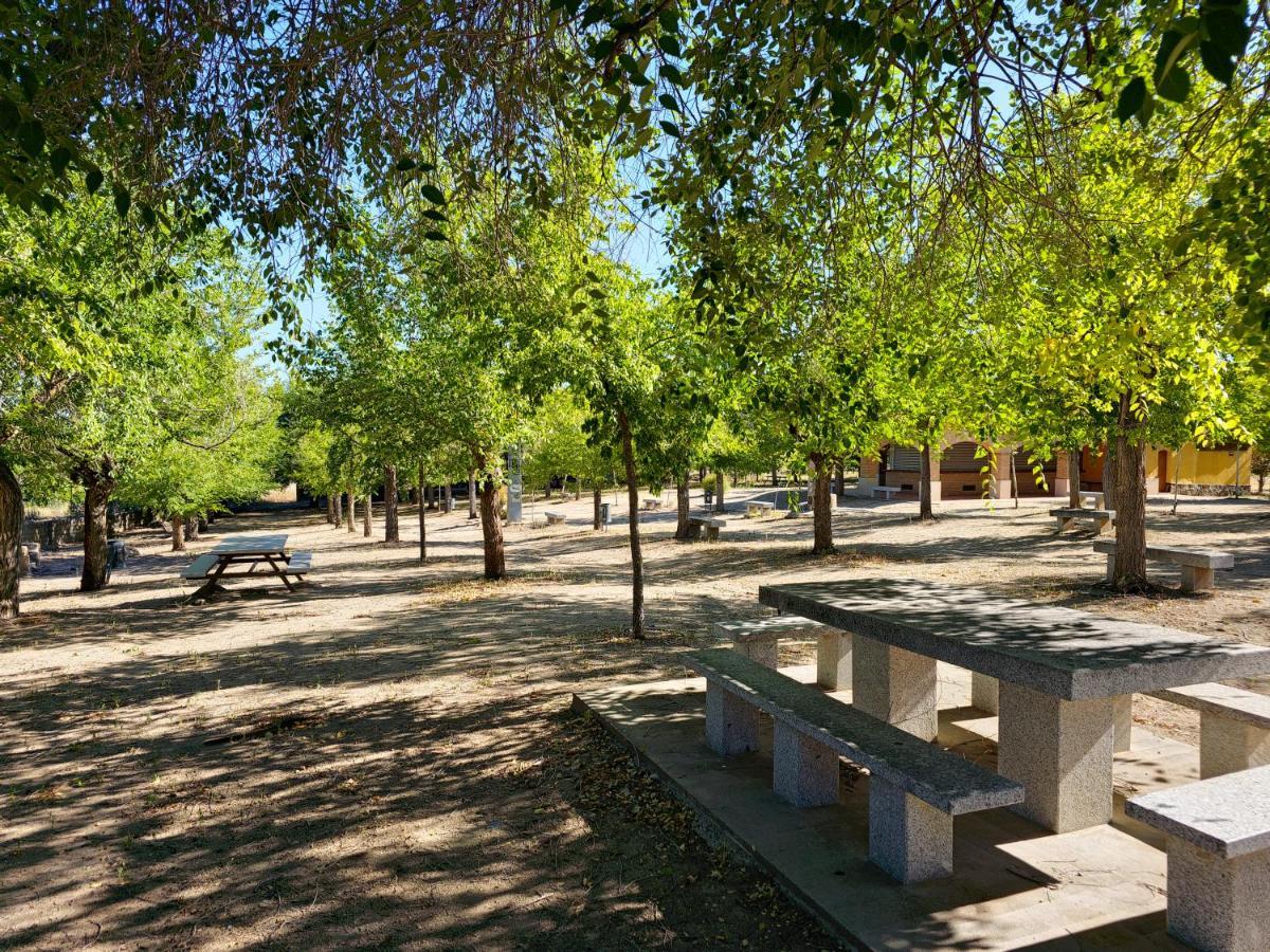Apartamentos Rurales Tinguaton Aldeanueva de Barbarroya Εξωτερικό φωτογραφία